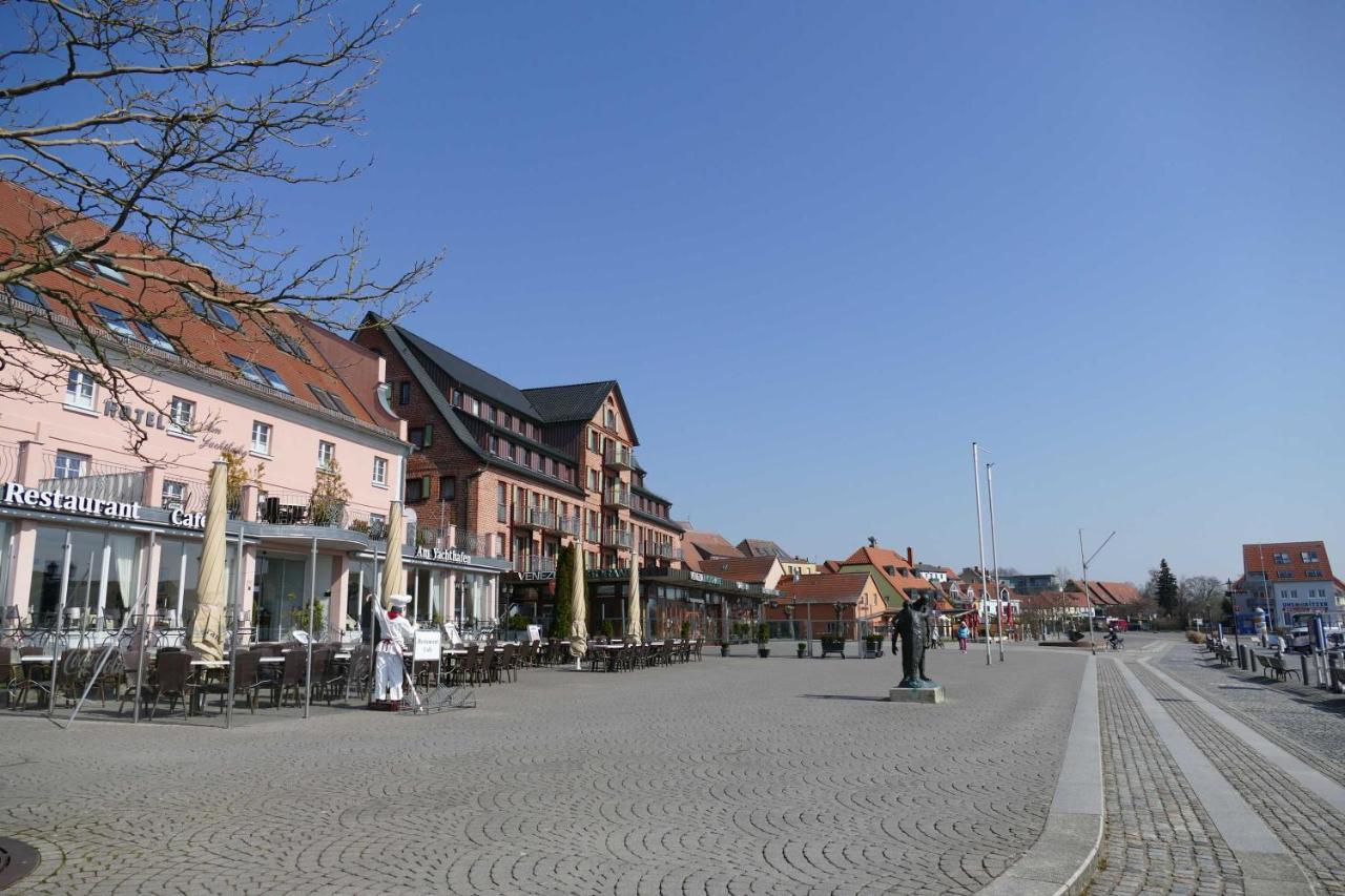 Ferienwohnung "An Der Waterkant" Objekt Id 12050-0 Waren  Bagian luar foto